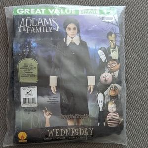 Wednesday Addams Halloween child costume dress small size 4/6 with wig